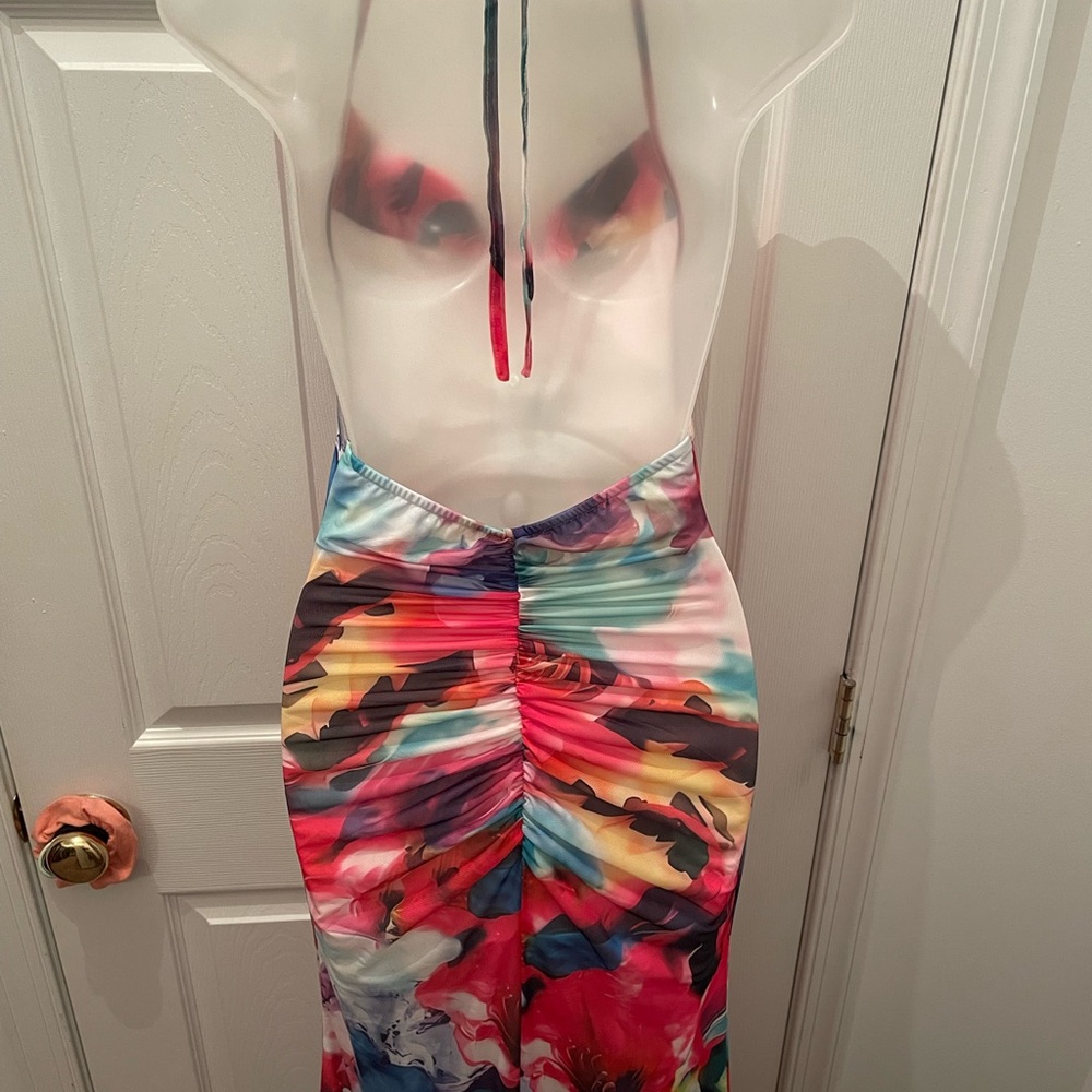 Elegant Multicolor Women's Dress - Picture 3 of 5